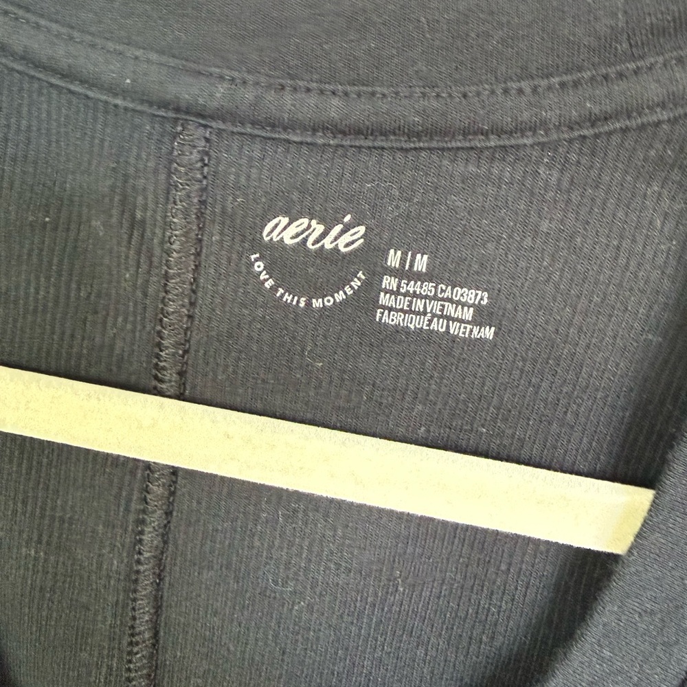 Aerie Black Ribbed‎ Tank Top Scoop Neck
Basic Casual Size M - Picture 3 of 4